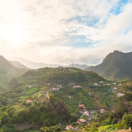 Semesterbostad Guestready - Graceful Escape In Madeira Porto Da Cruz